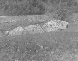 Image du menhir de Boury en Vexin